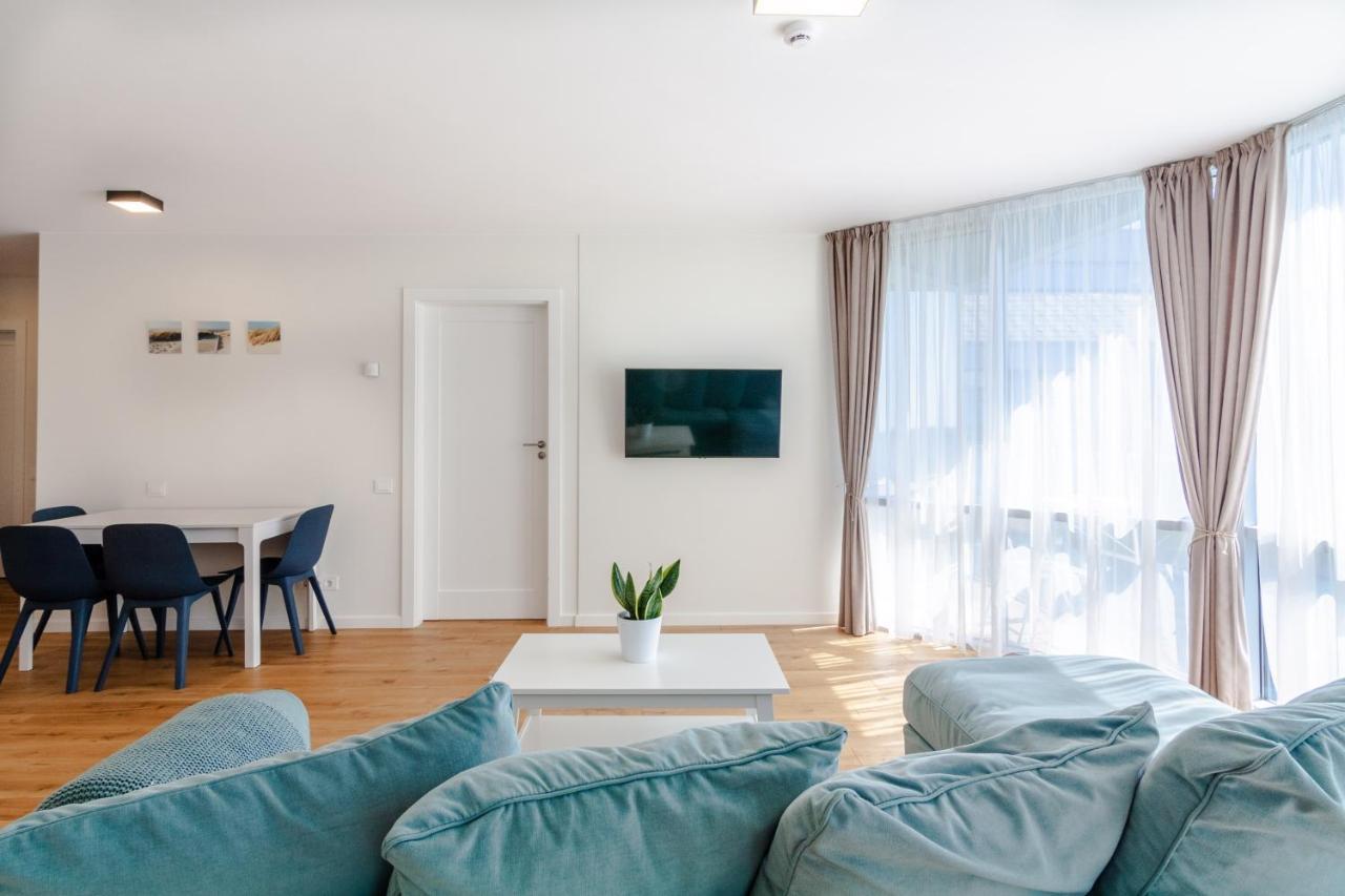 Elija Swan-Toy Apartments Sventoji Exterior photo
